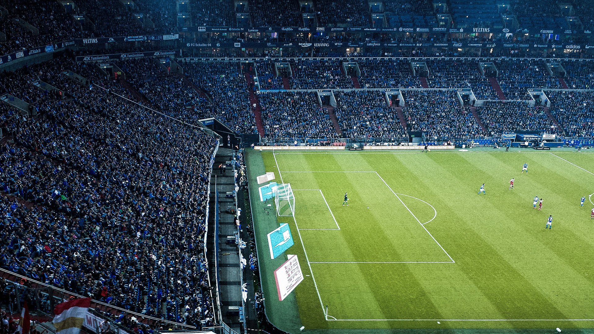 开云综合服务-桑普多利亚客场逆转战胜强敌,神勇表现引领球队获胜