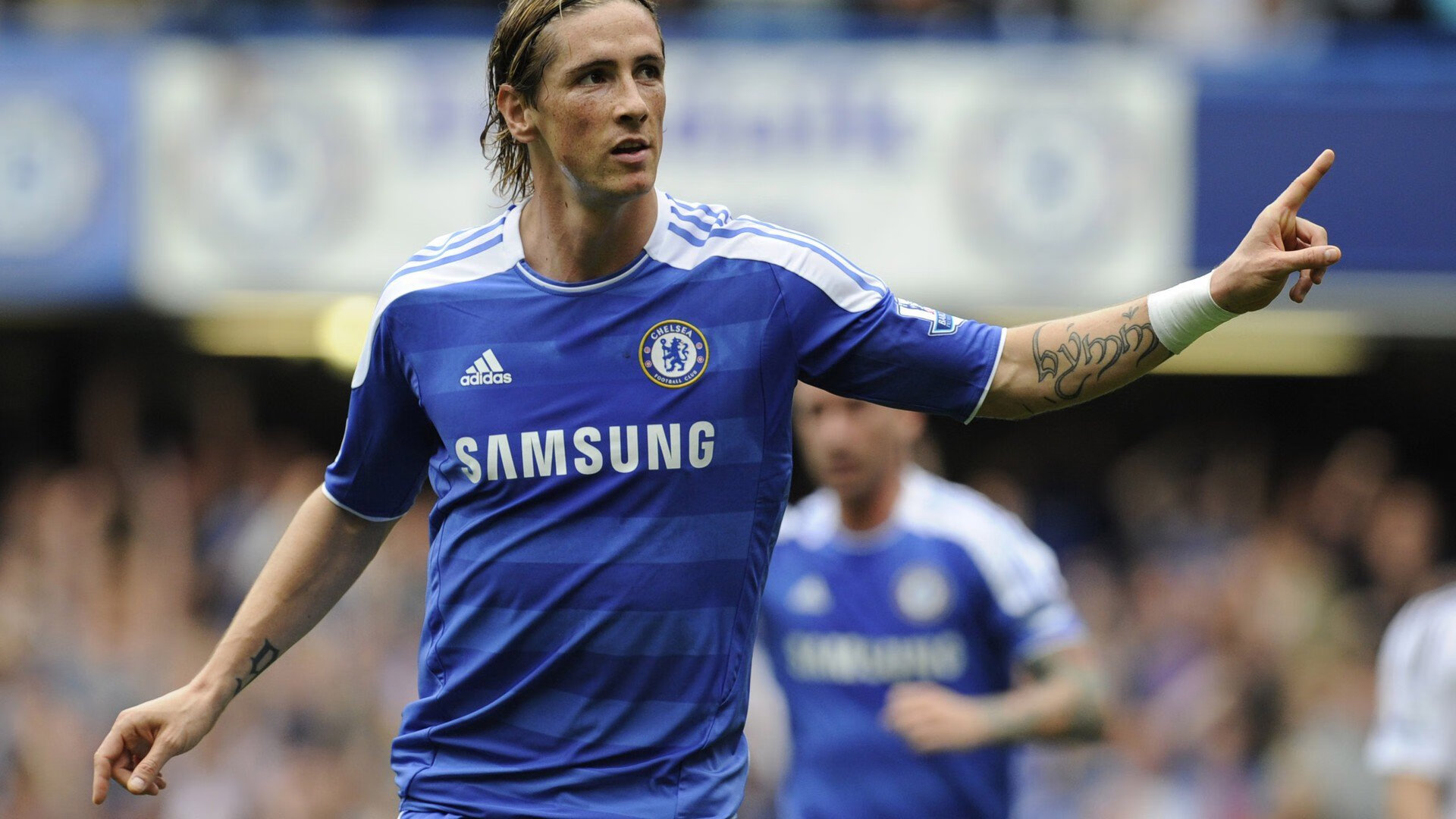 开云体育官网-法兰克福客场爆冷负于弗莱堡,豪取三分,法兰克福简介